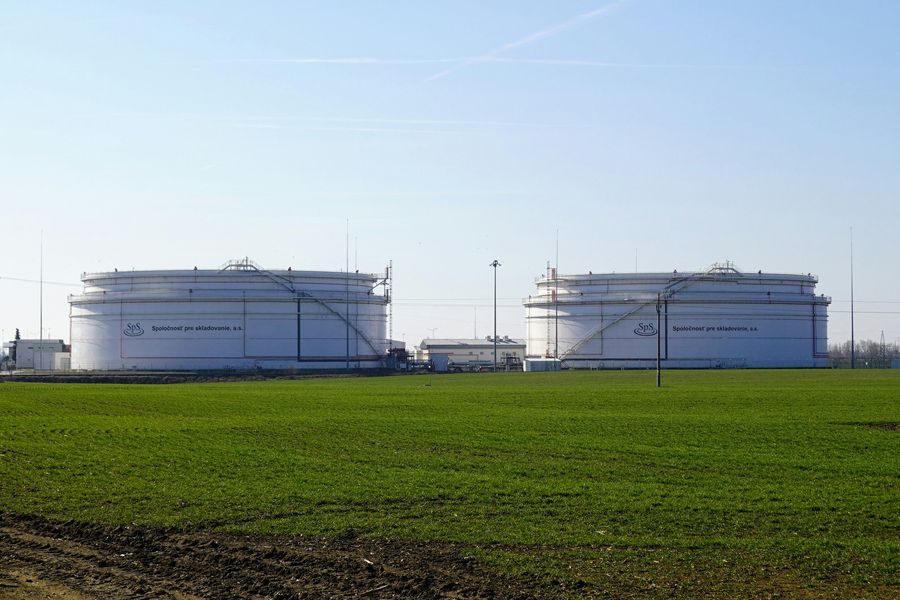 Lavaggio e bonifica di impianti, serbatoi e cisterne